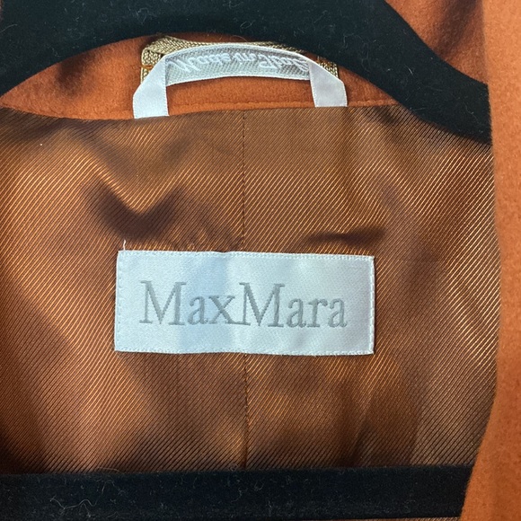 MaxMara Virgin Wool Burnt Orange Button Up Wrap Coat Size Small - Picture 3 of 7